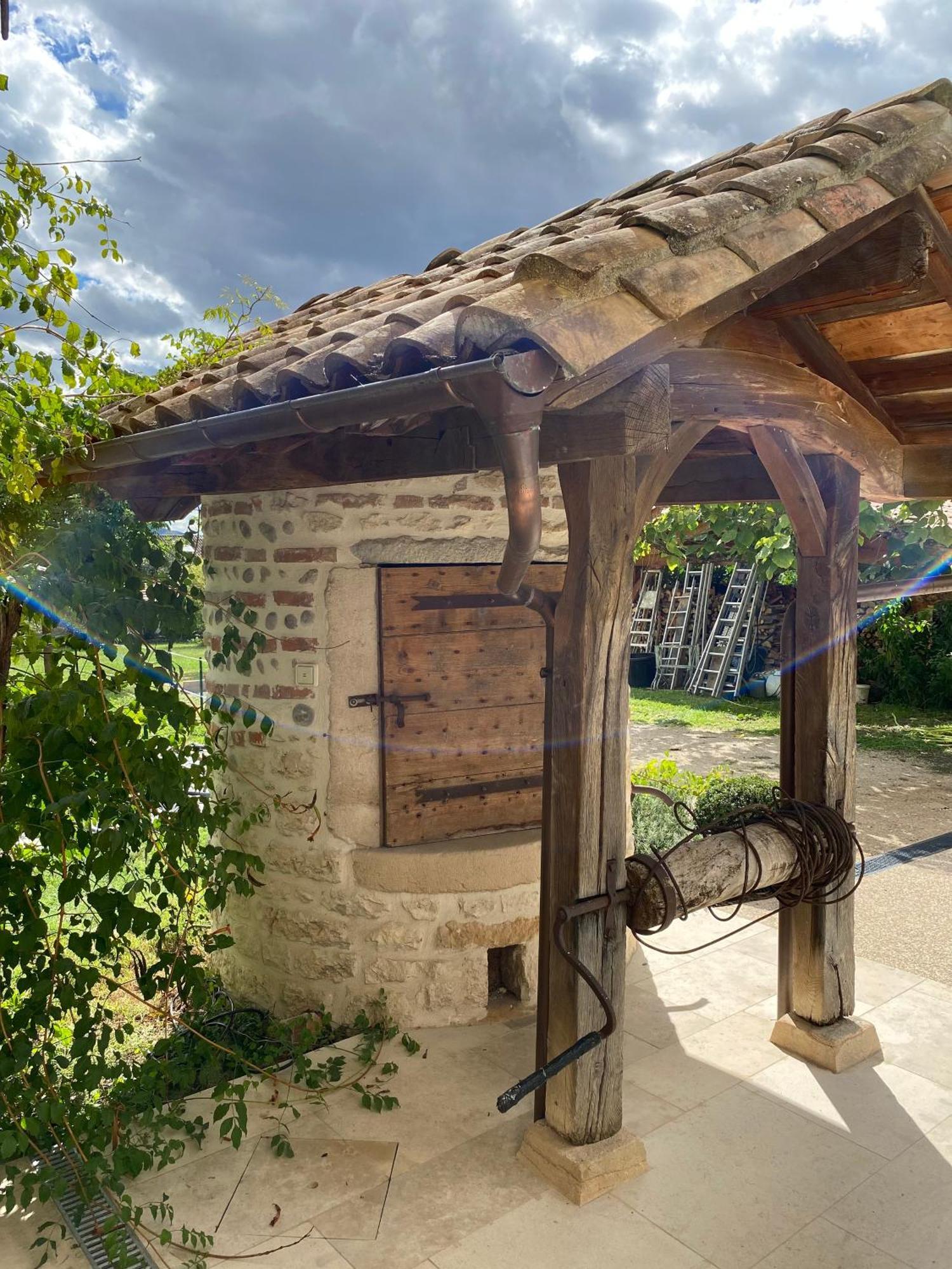 Le Relais De La Godasse Reyrieux Exterior foto